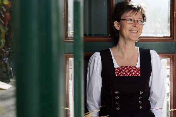Andrea Ellinger, Gasthaus Ellinger